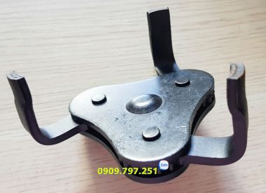 Cảo lọc nhớt 3 chấu JTC 1942