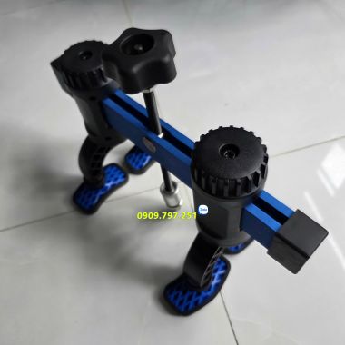 Dụng cụ kéo vết móp trên xe ô tô